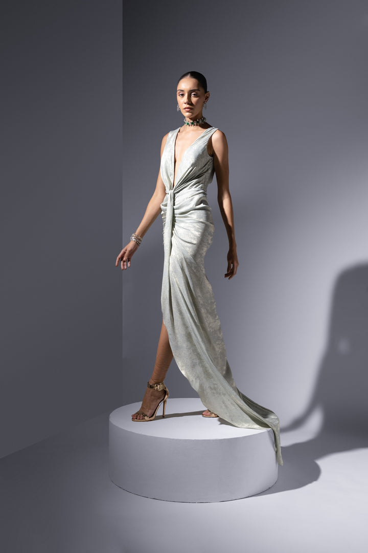 Iris  Iridescence Cape