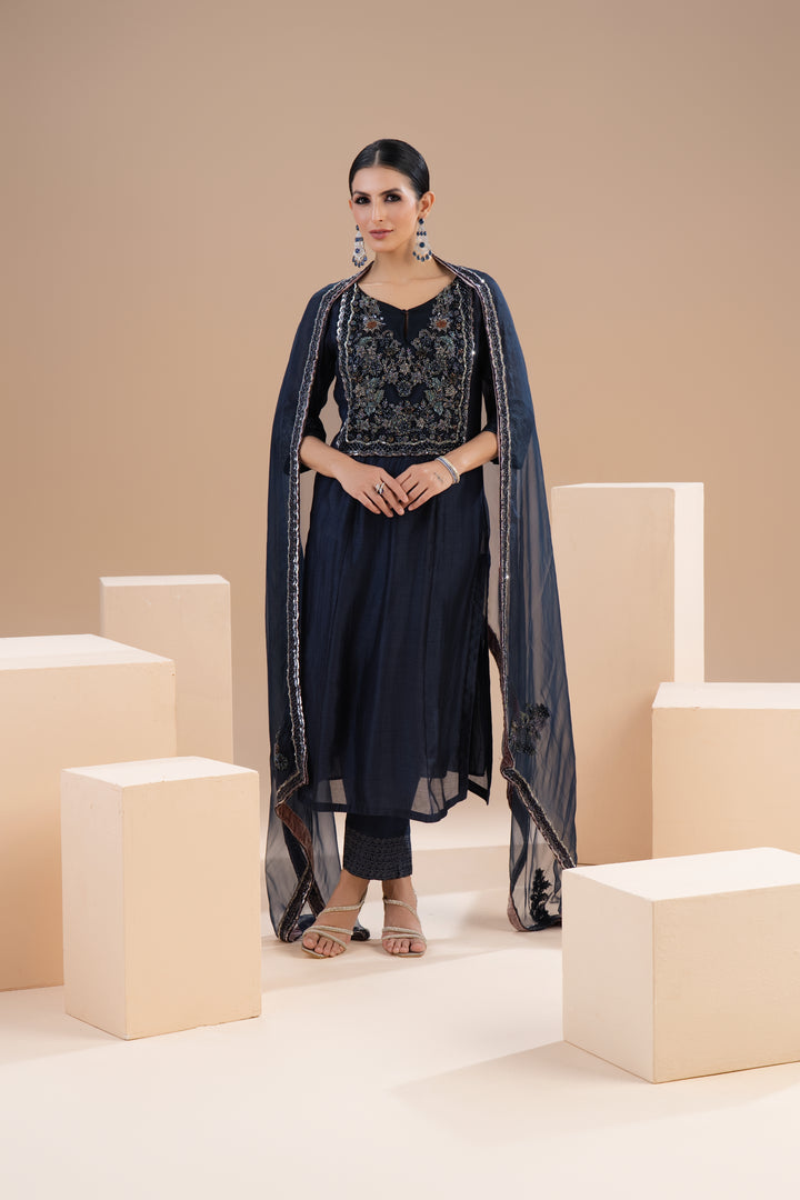 Florances navy suit