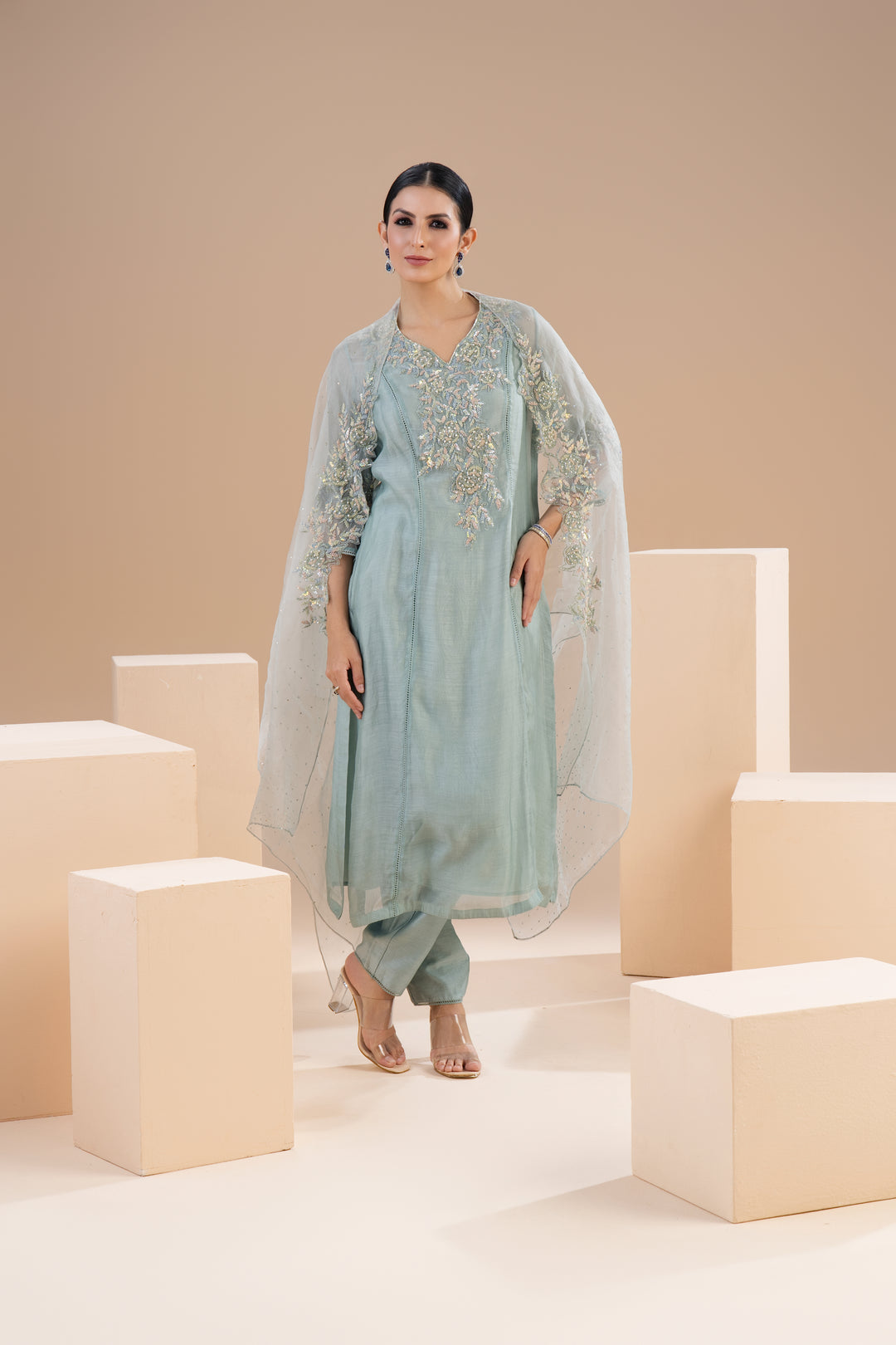 Jasmine sweet suit