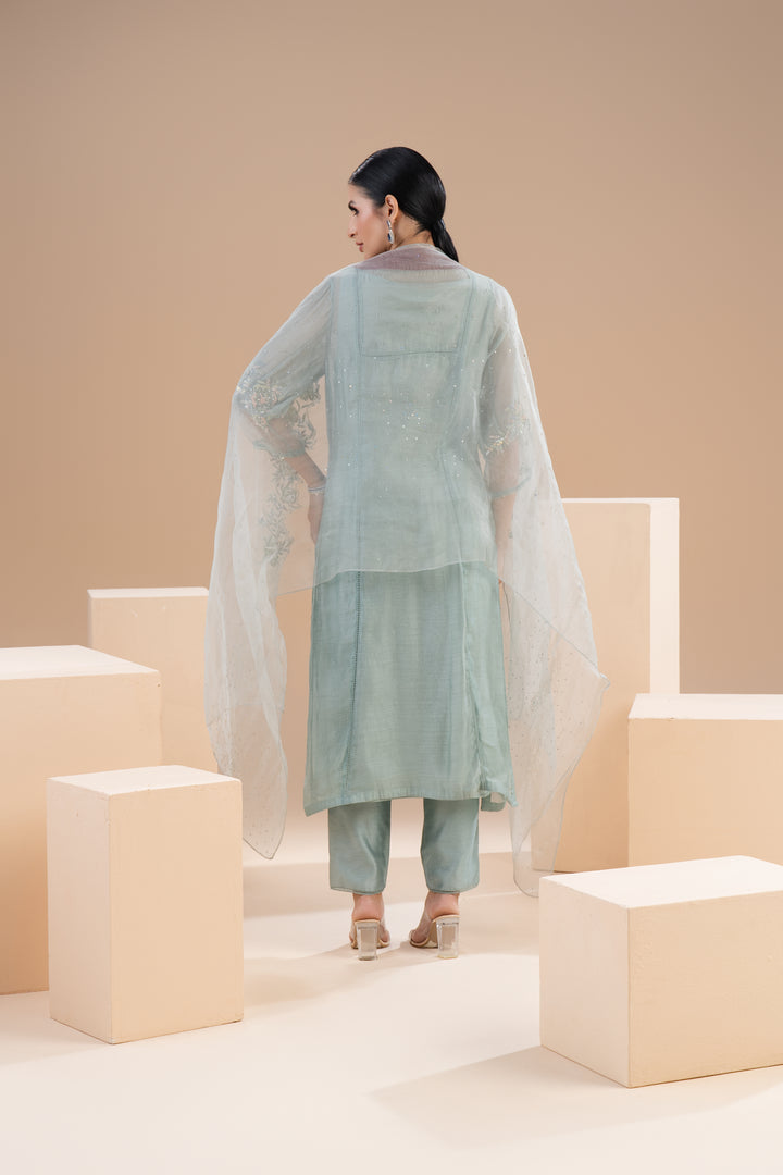 Jasmine sweet suit