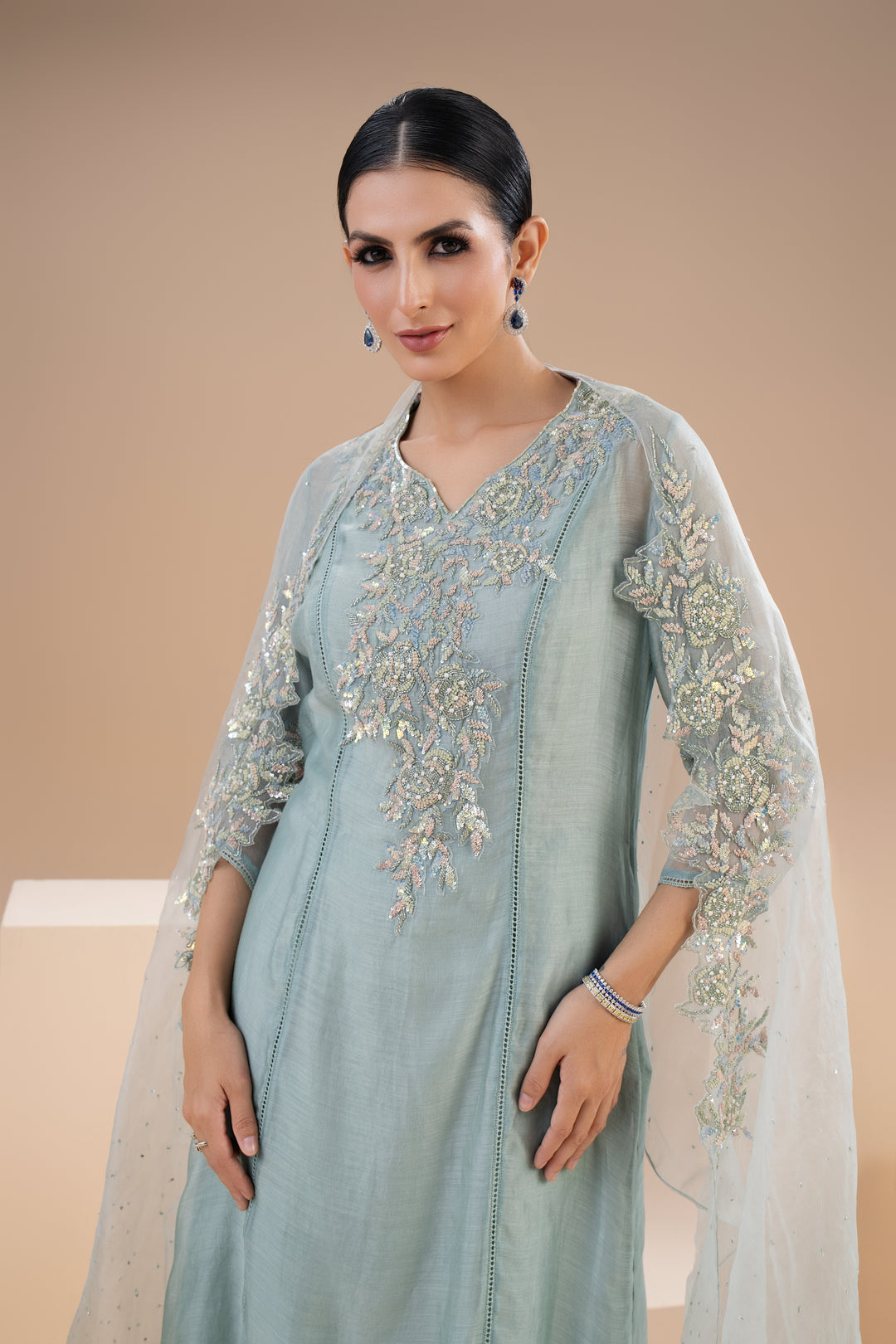 Jasmine sweet suit