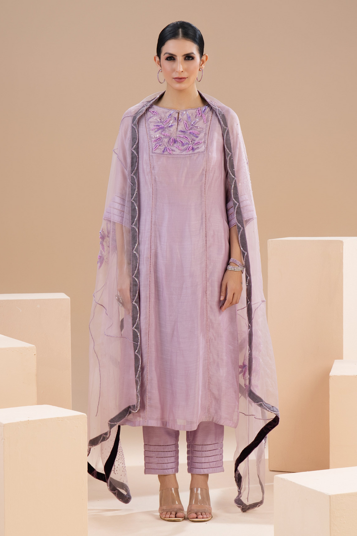 Lilac lily suit