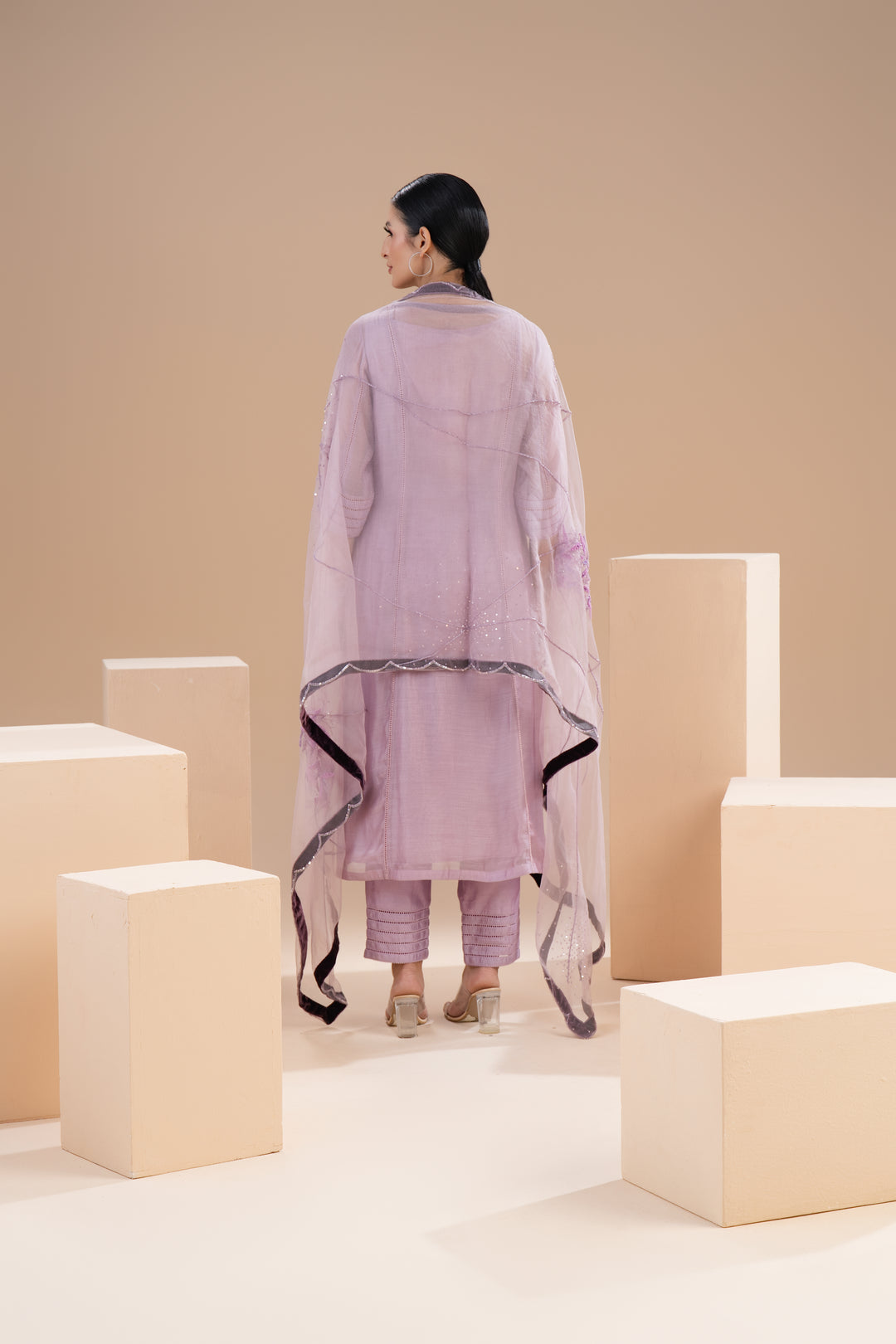 Lilac lily suit